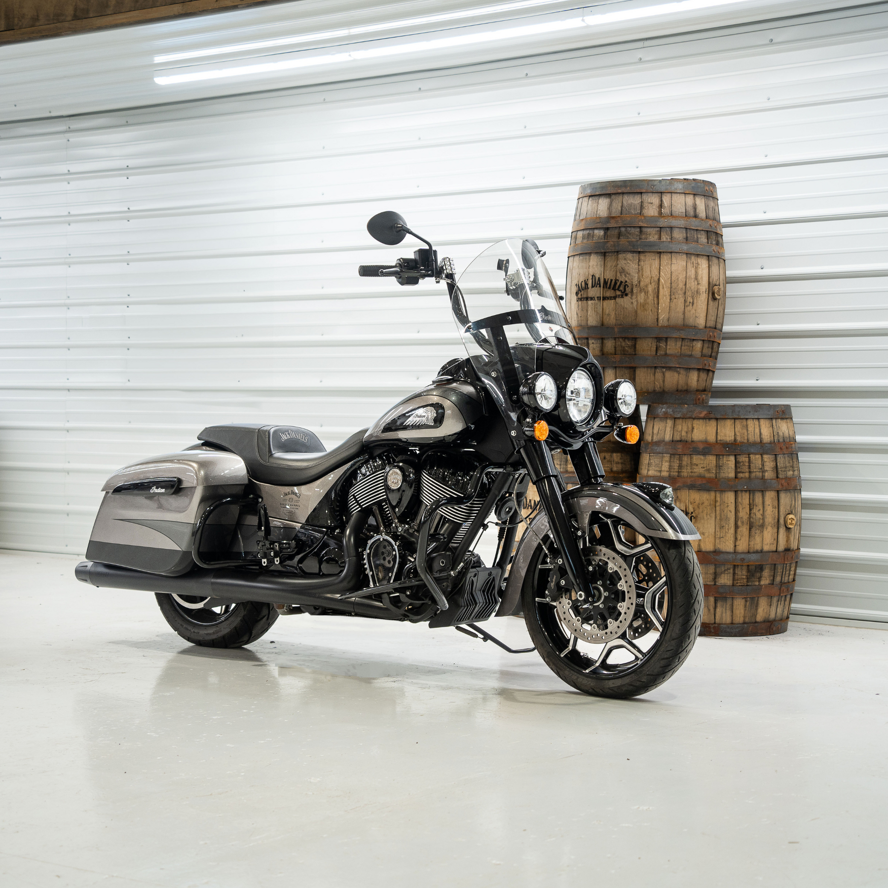 Limited Edition Jack Daniel s x Indian Motorcycle x Klock Werks Dixx