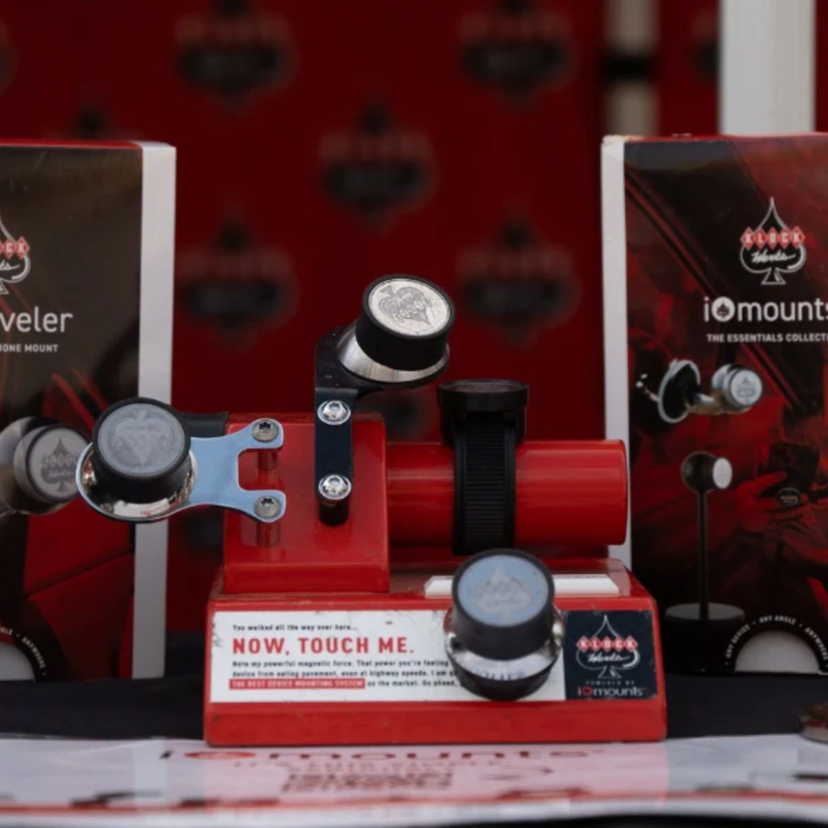 Display of iOmounts Hyper-Versatile Magnetic Phone Mounts 