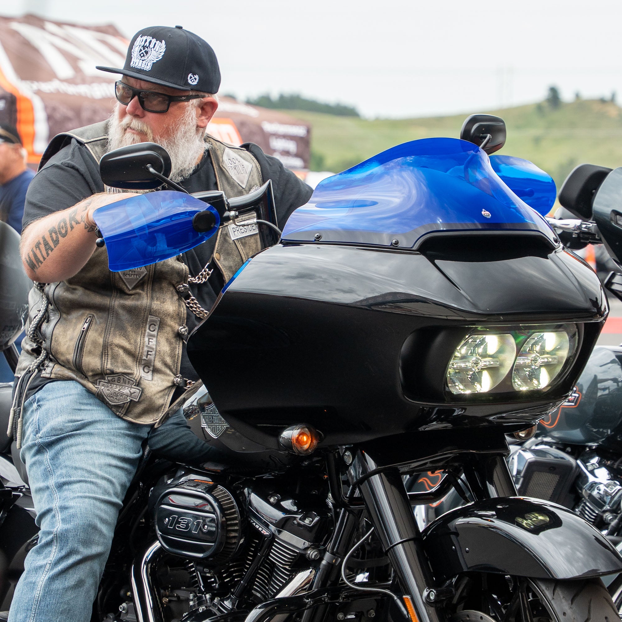 Blue Flare Hand Guards for Harley-Davidson Motorcycle(Blue (Acrylic))