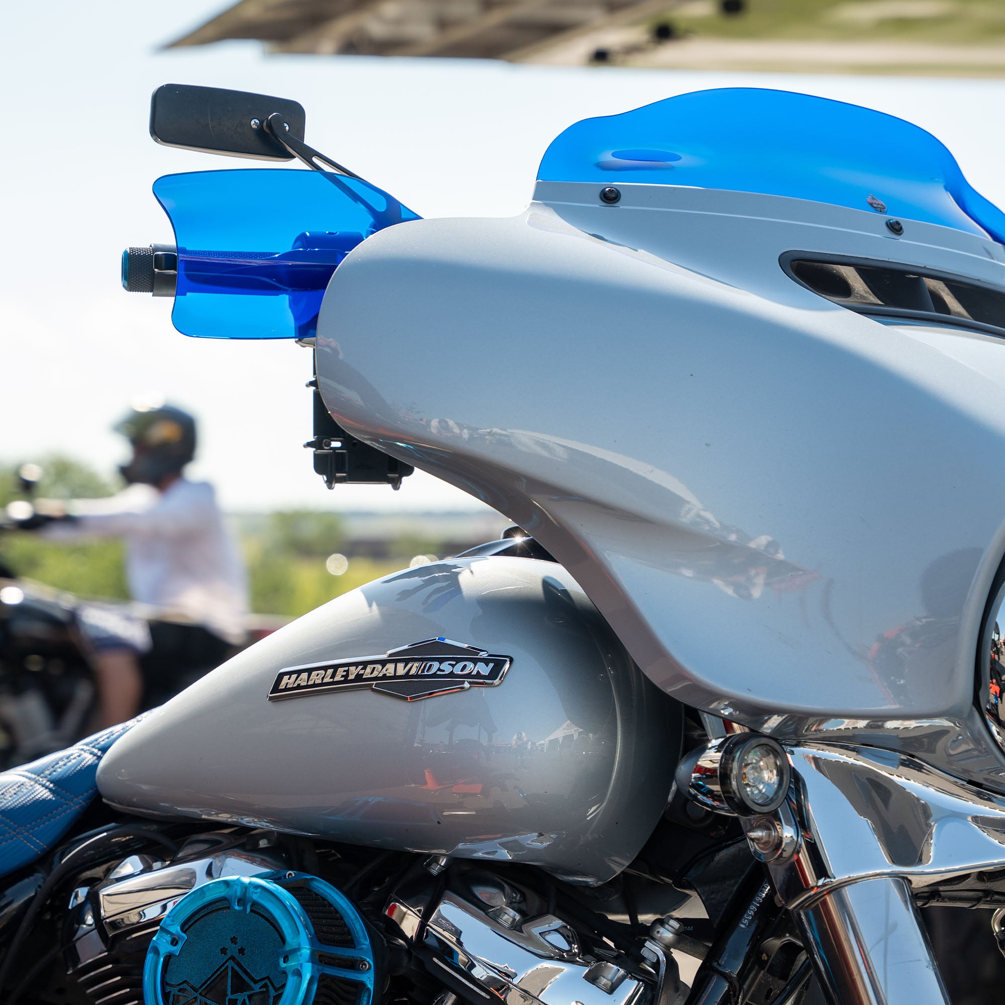 Blue Flare Hand Guards for Harley-Davidson Motorcycle(Blue (Acrylic))