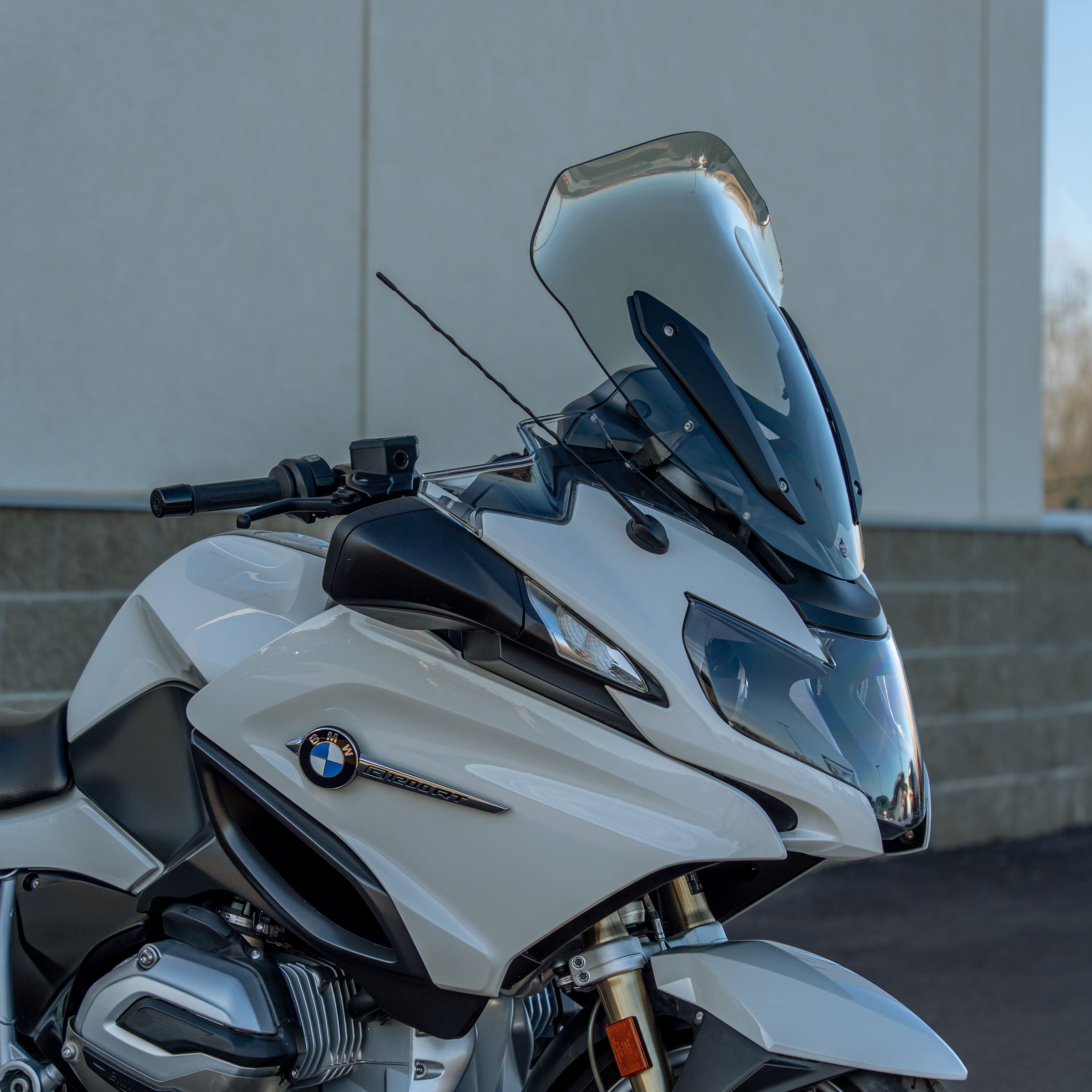 Flare® Windscreen for BMW® Motorcycle 2014-2020 R 1200 and R 1250 RT (21" Tint)