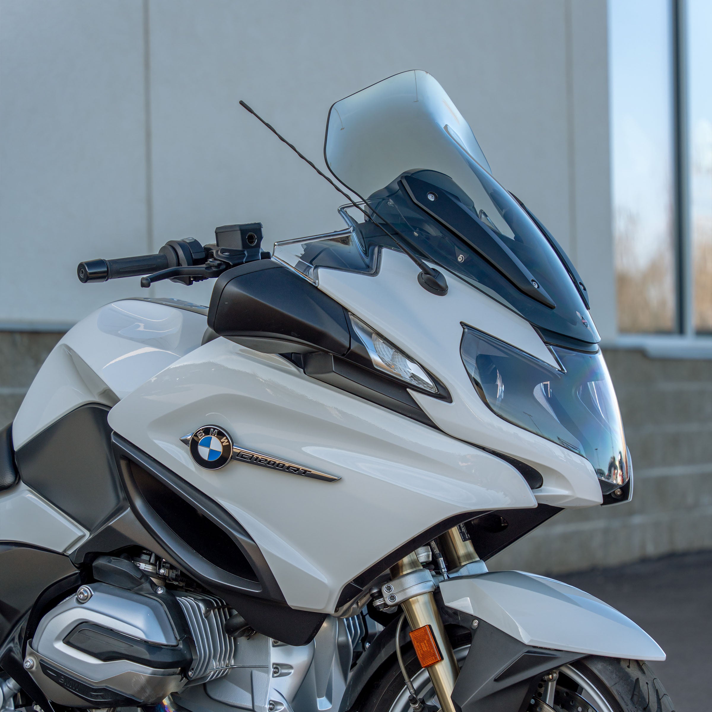 Flare® Windscreen for BMW® Motorcycle 2014-2020 R 1200 and R 1250 RT (21" Tint)