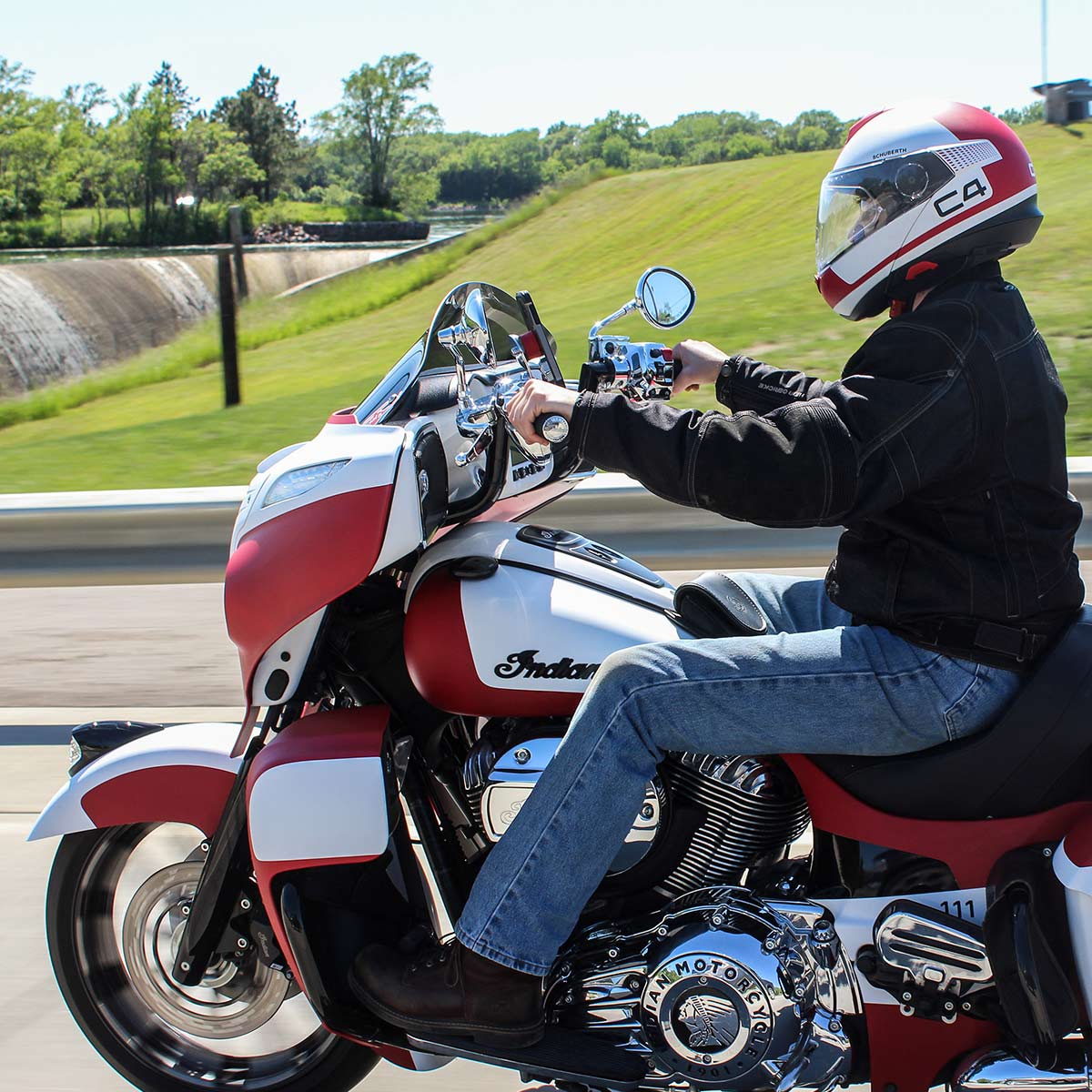 8" Black Ergo Bars for 2017 Indian® Chieftain, Roadmaster and Dark Horse Motorcycles(8" Black)