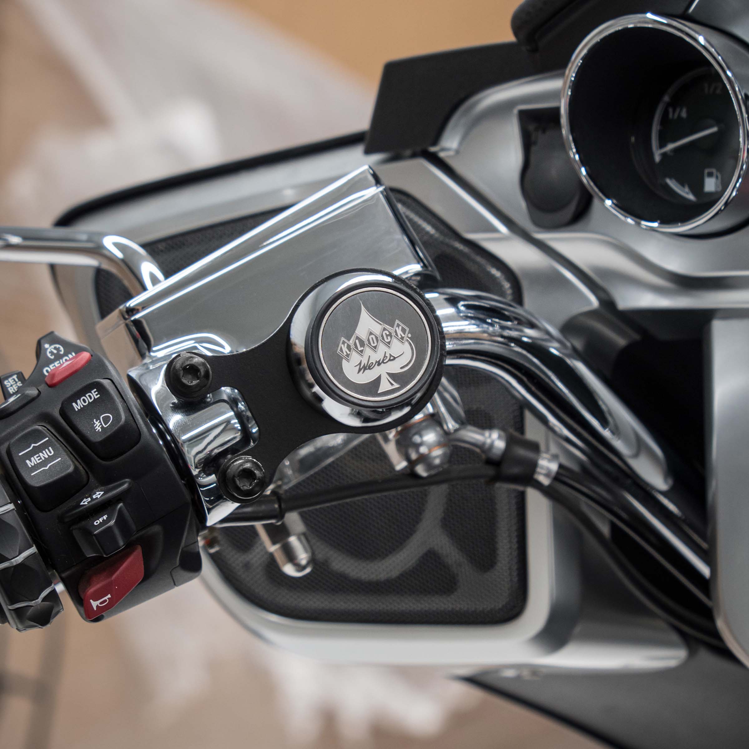 Ambidextrous Magnetic Phone Mounts for BMW® (Black Ambidextrous)