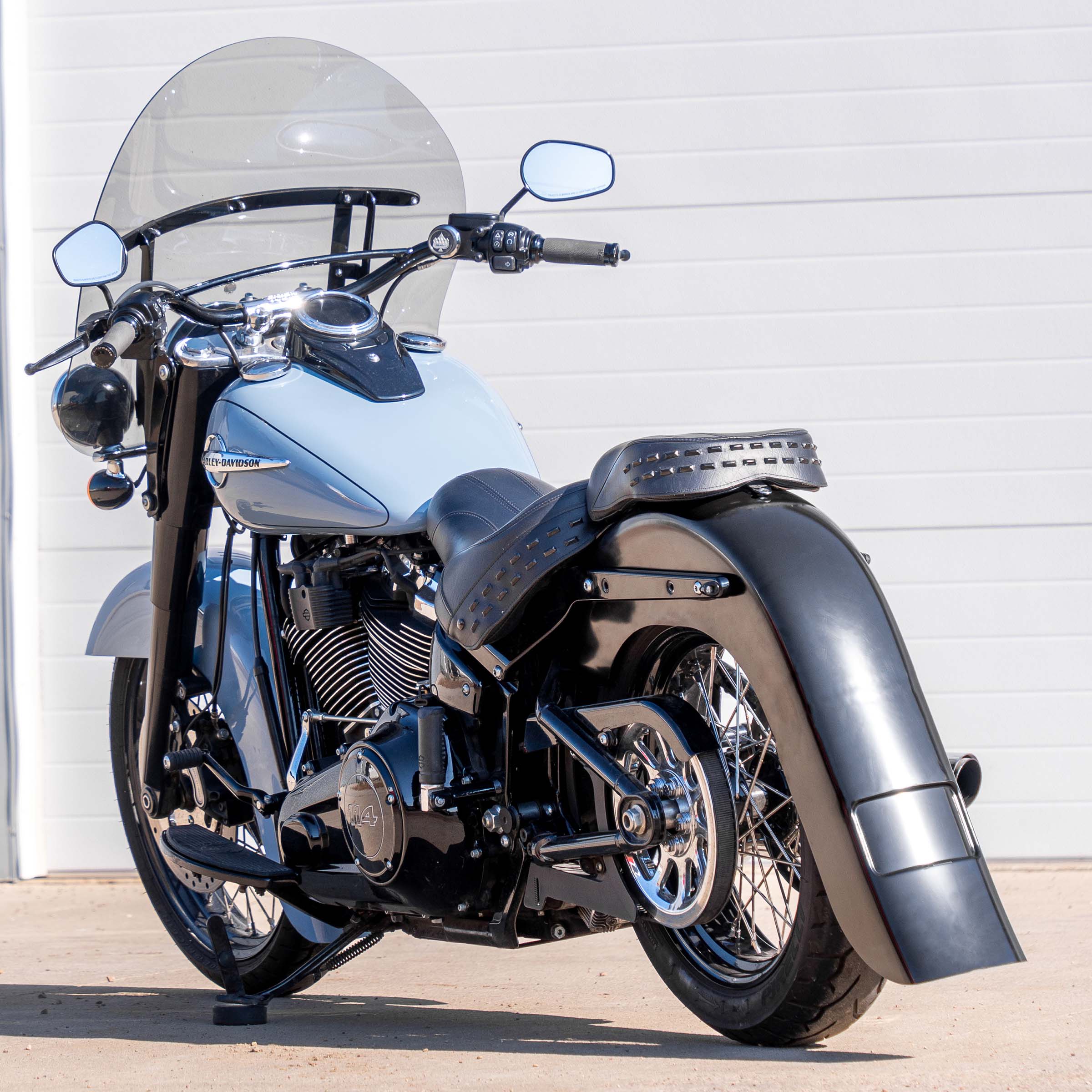 Benchmark Vicla Length Frenched Rear Fender Fit Kit for Harley-Davidson 2018-2023 Softail Motorcycles(Vicla Length - Frenched)