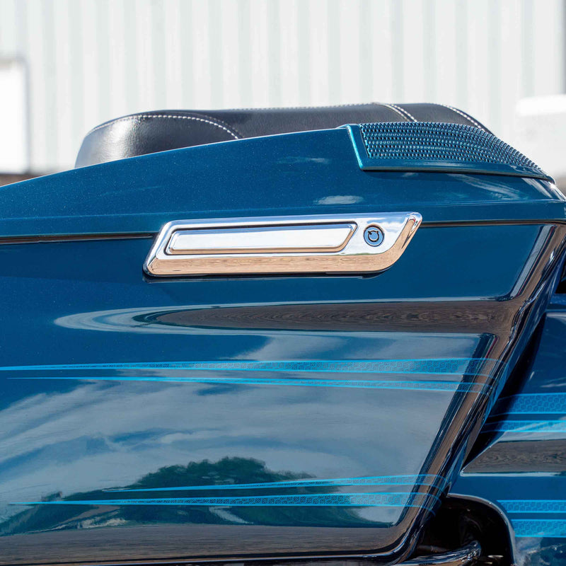 Smooth Chrome Hinge Insert for 2014+ Harley-Davidson Touring Models (Smooth Chrome - 2014+ Touring Models)