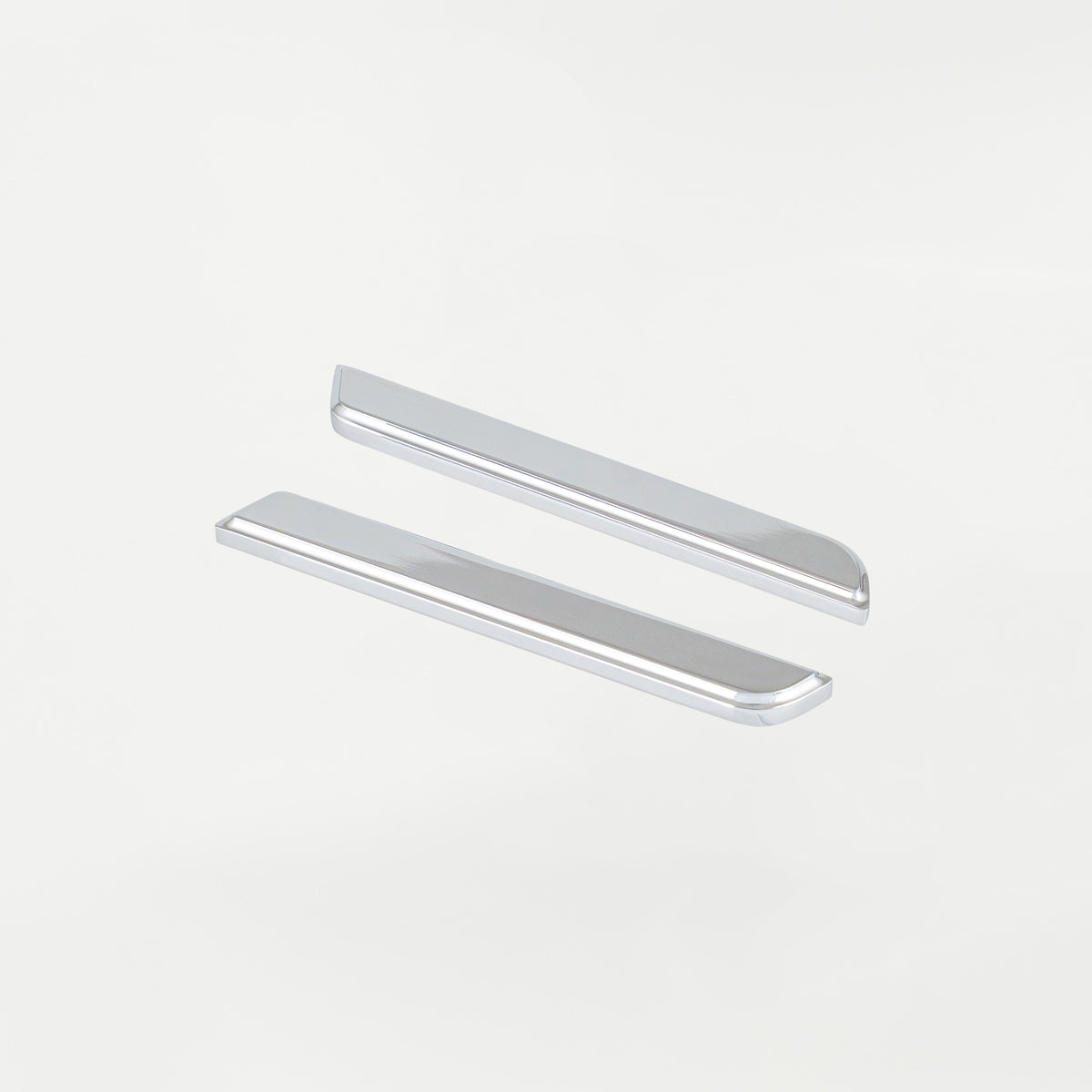 Smooth Chrome Hinge Insert for 1996-2013 Harley-Davidson Touring Models (Smooth Chrome - 1996-2013 Touring Models)