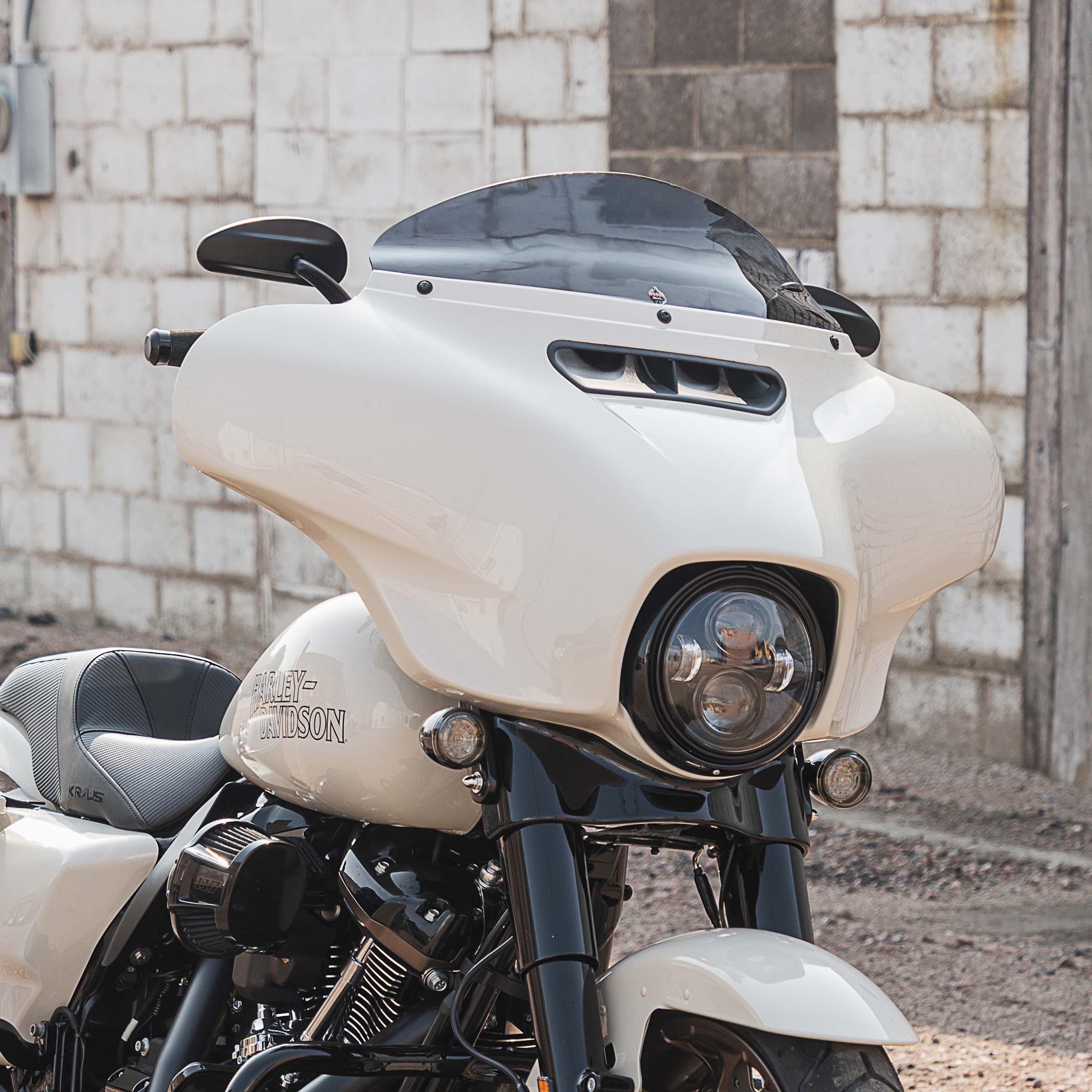 5" Dark Smoke Flare™ Windshield for 2014-2023 Harley-Davidson FLH Motorcycle Models(5" Dark Smoke)