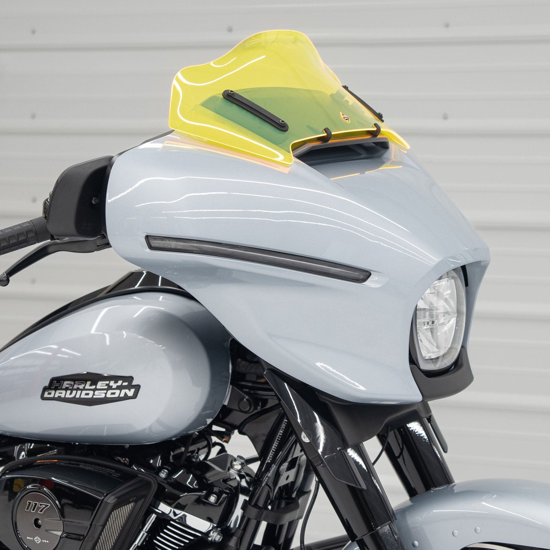 Kolor Windshield for Harley-Davidson 2023.5-2024 FLH (8" Yellow Ice)