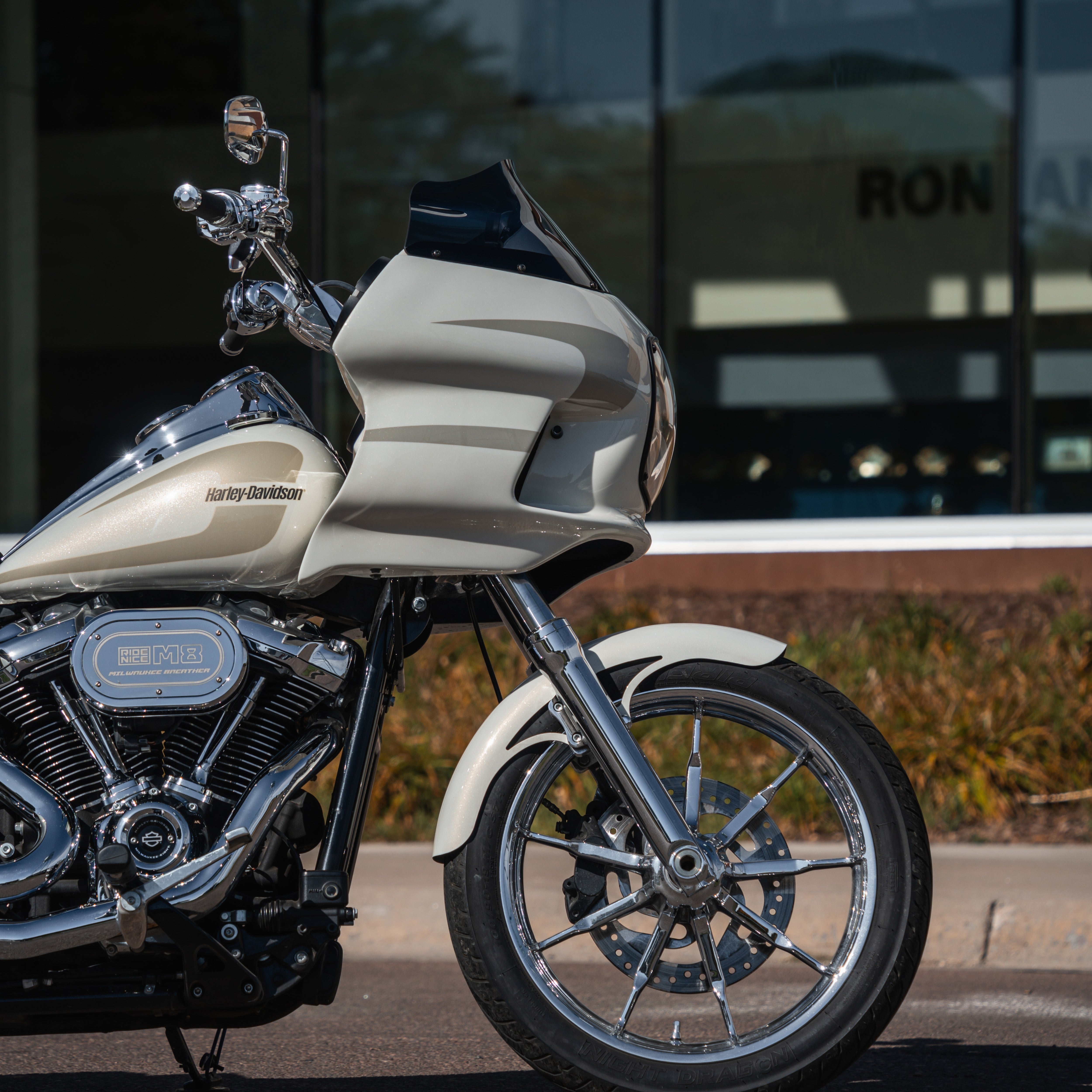 9" Solid Black Windshield for Harley-Davidson motorcycle models with FXRT Style Fairings(9" FXRP Solid Black)