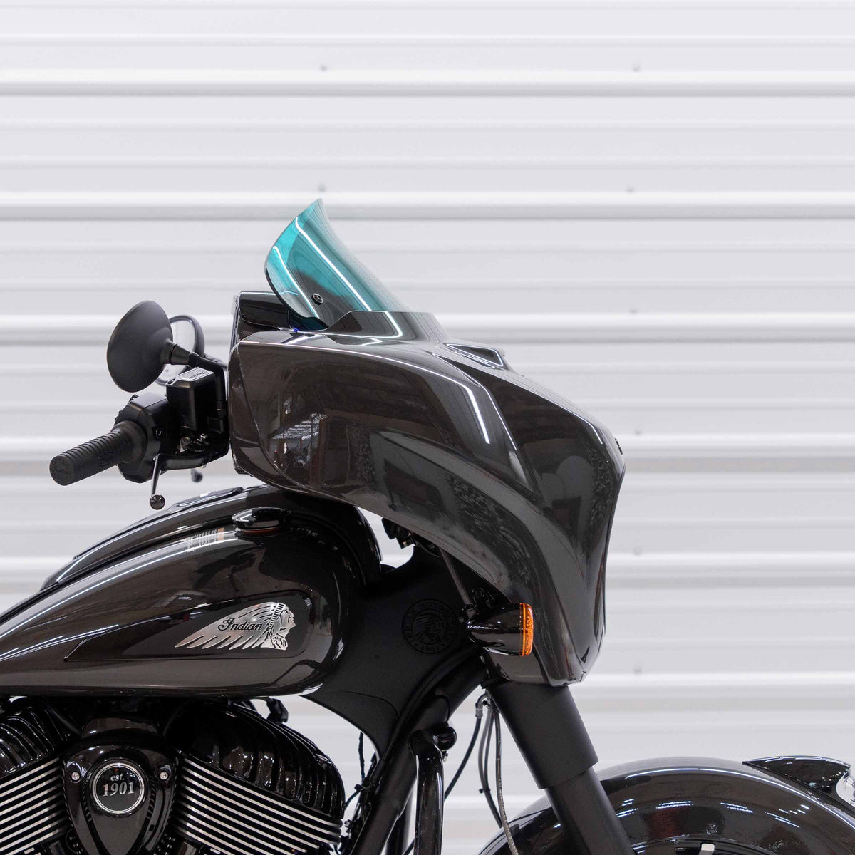 Teal Motorcycle Windshield 10" Kolor Flare® Windshield for Indian® 2014-2024 Chieftain and Roadmaster windshield for Indian® Motorcycle (10" Teal)