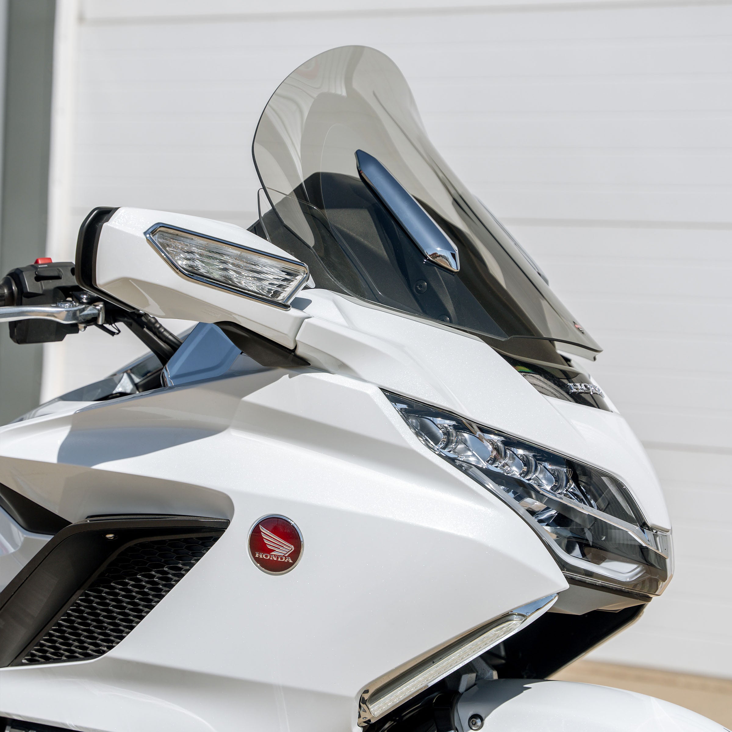 18" Tint Windshield for Honda® 2018-2024 Gold Wing motorcycle models(18" Tint)