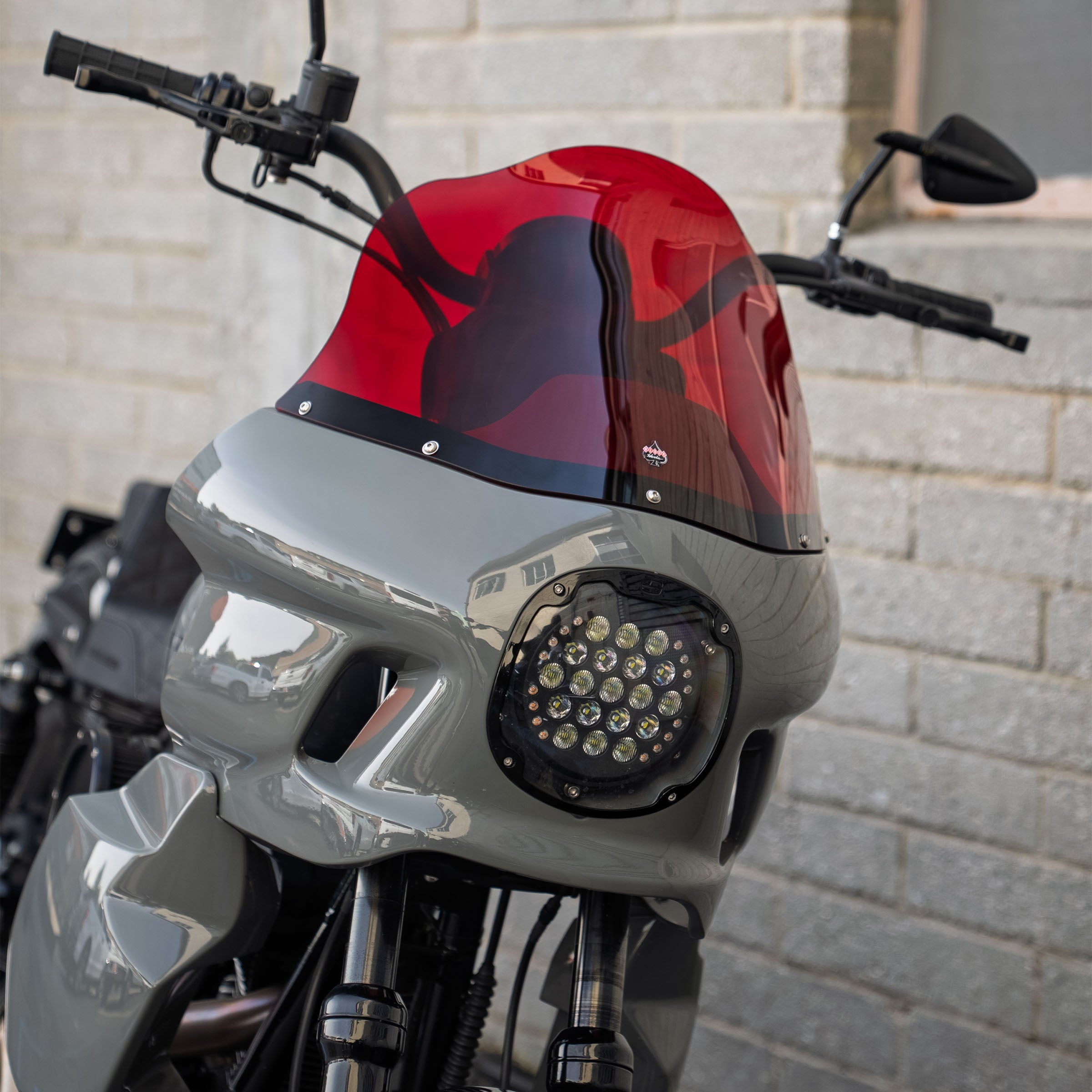 Red Kolor Flare Windshield by Klock Werks for Saddleman S-RT Mini Fairing (15" Red Flare® Windshield for S-RT Mini Fairing Front)