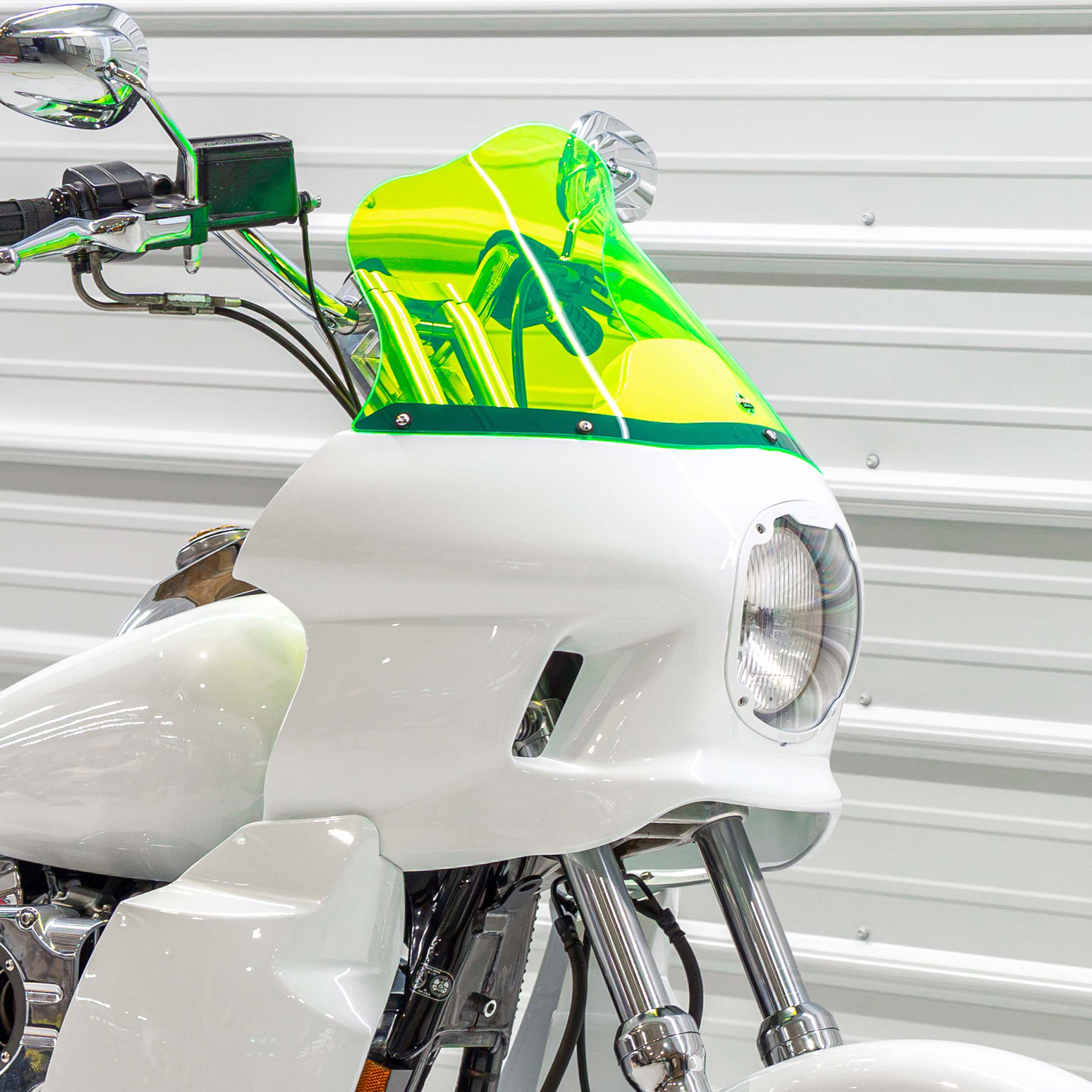 Kolor Flare® Windshield for Saddlemen S-RT | Klock Werks