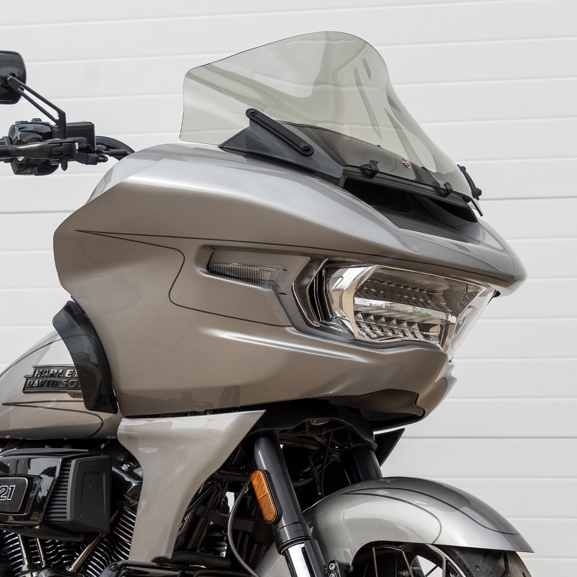 Flare™ Windshield for H-D 2023-2024 Road Glide® (12" Pro-Touring - Dark Smoke)