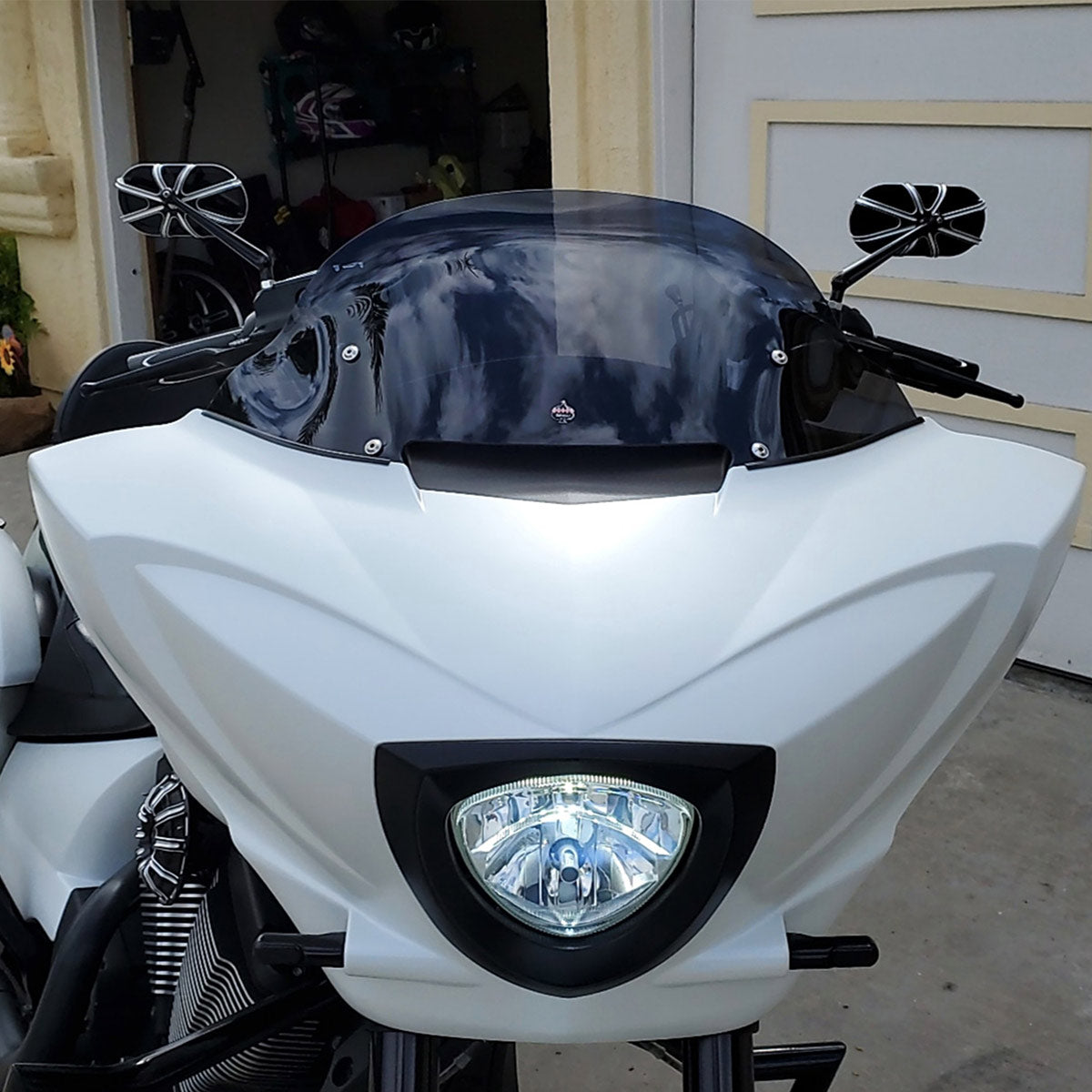 11" Dark Smoke Flare™ Windshield For Victory® Cross motorcycle models(11" Dark Smoke)