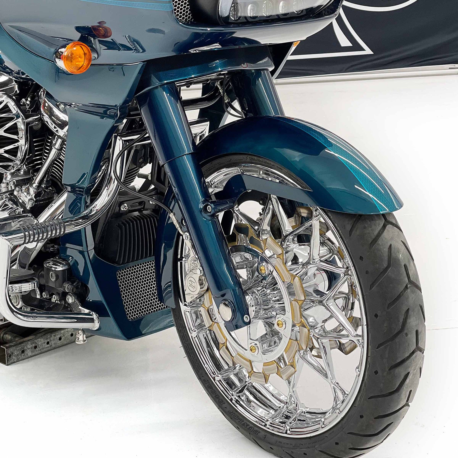 La Ventana Tire Hugger Front Fender Fit Kit for Harley-Davidson 2014-2023 Touring Motorcycle Models